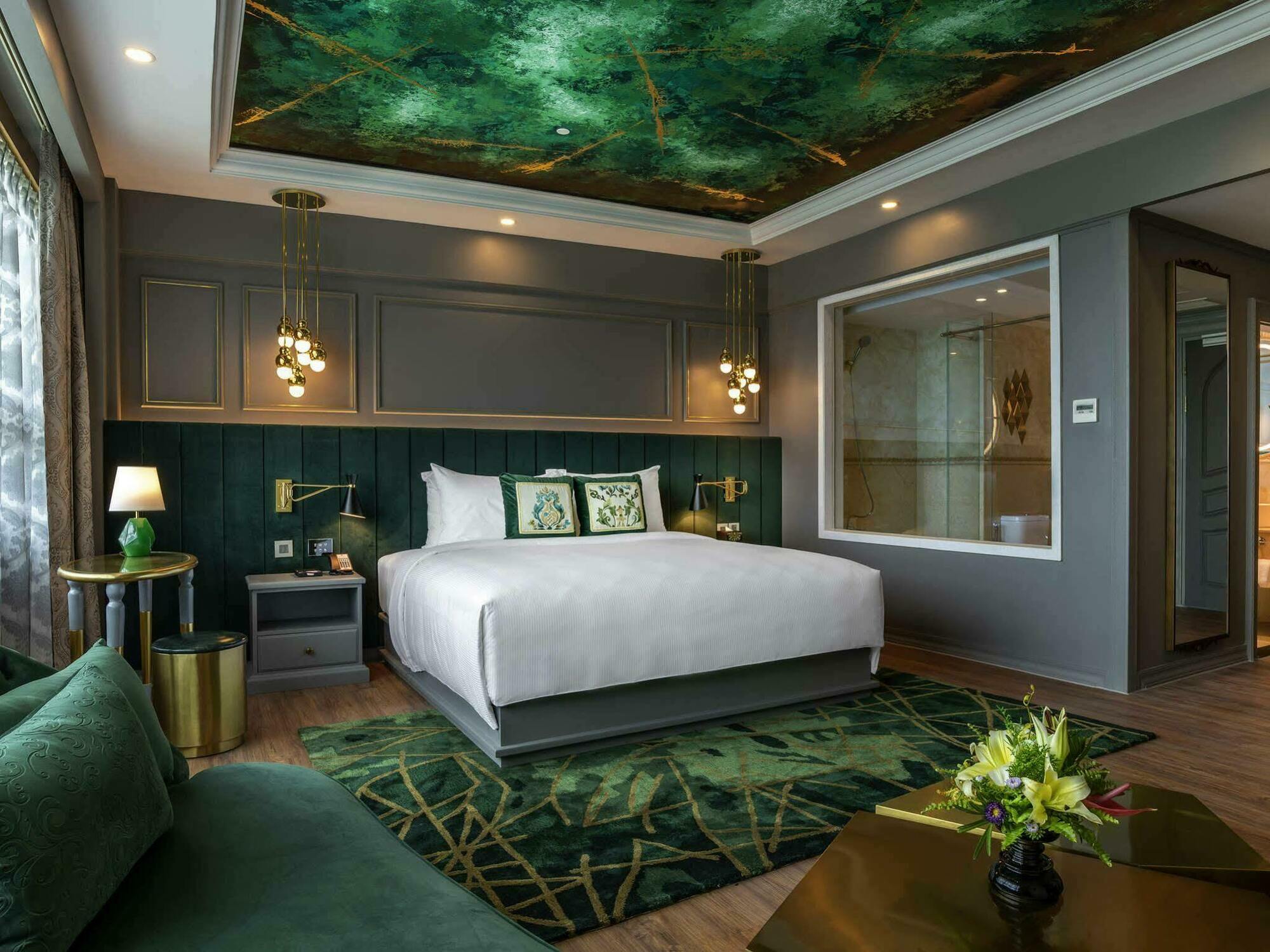 Hotel Grand Mercure Golden Empire 5*