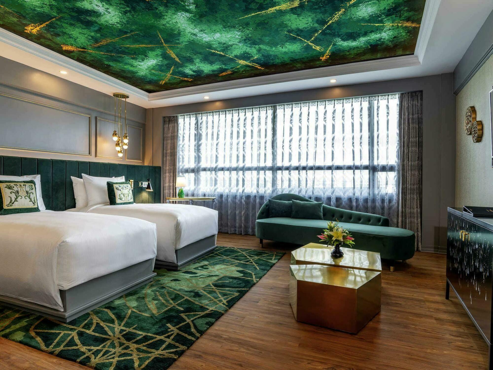 Grand Mercure Golden Empire Hotel 5*